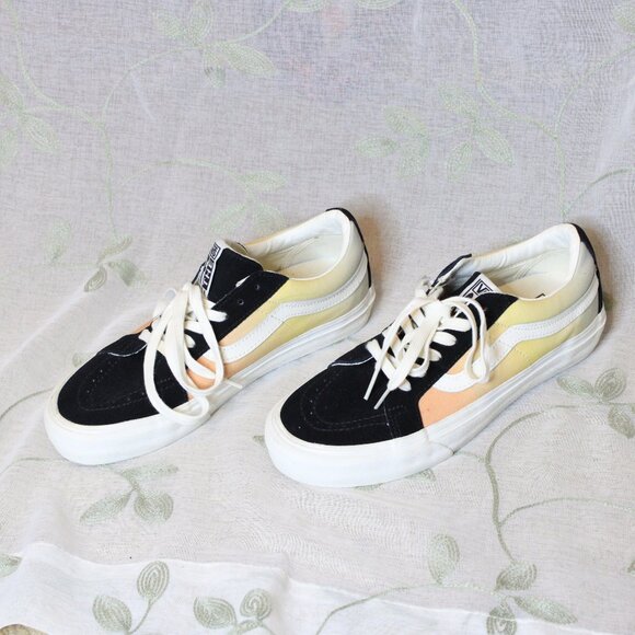 Vintage Vans Shoes - Picture 3 of 4